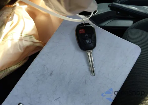 2013 Toyota Rav4 Xle from USA, damaged, VIN 2T3WFREV4DW041279